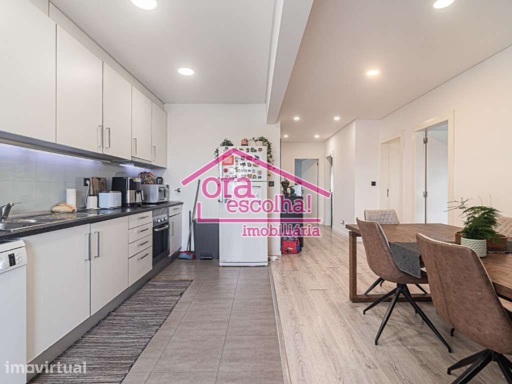 Apartamento T3 Totalmente Remodelado com 100 m2 no Cavadas - Seixal! - Grande imagem: 2/16