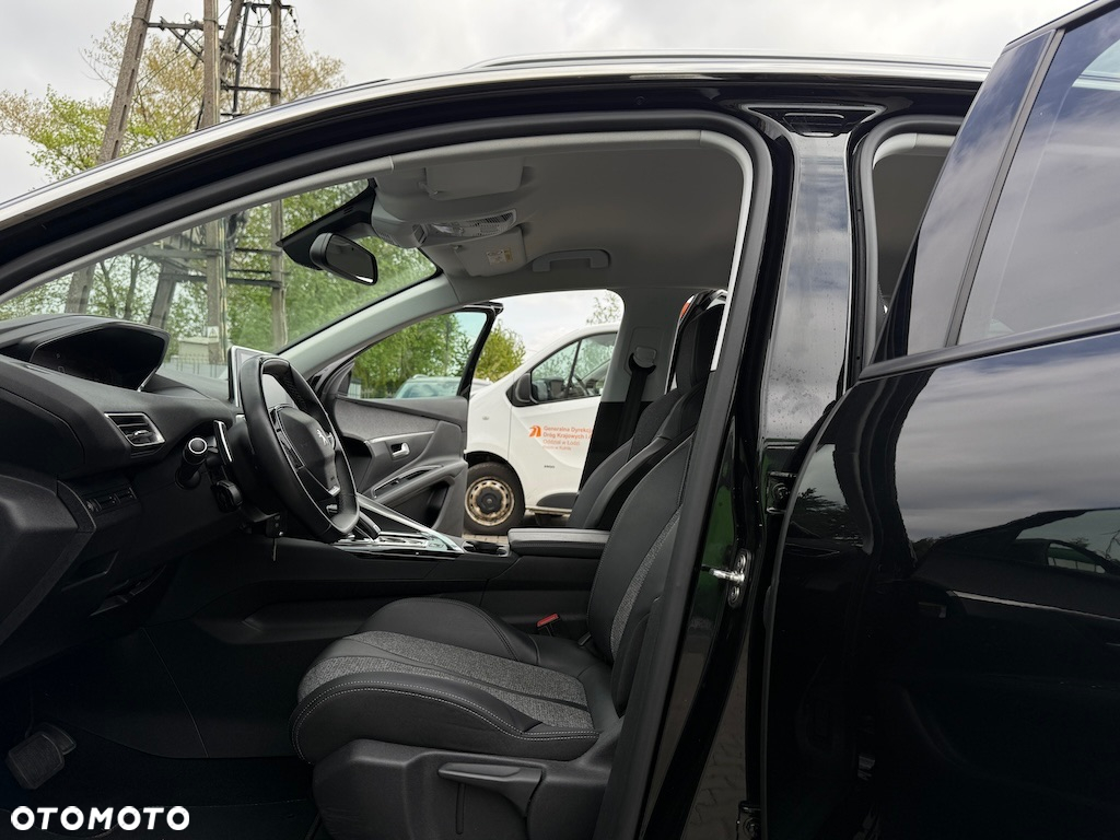 Peugeot 3008 1.5 BlueHDi Allure Pack S&S EAT8 - 26