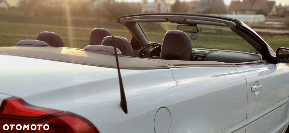 Volvo C70 - 14