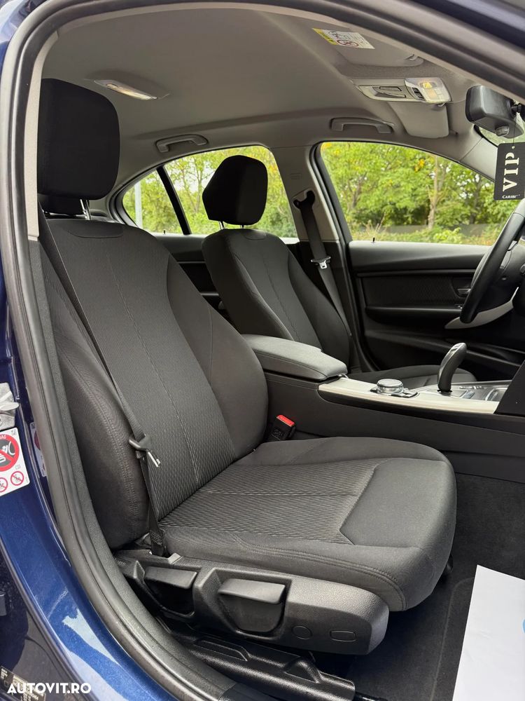 BMW Seria 3 318i Aut. Advantage - 13