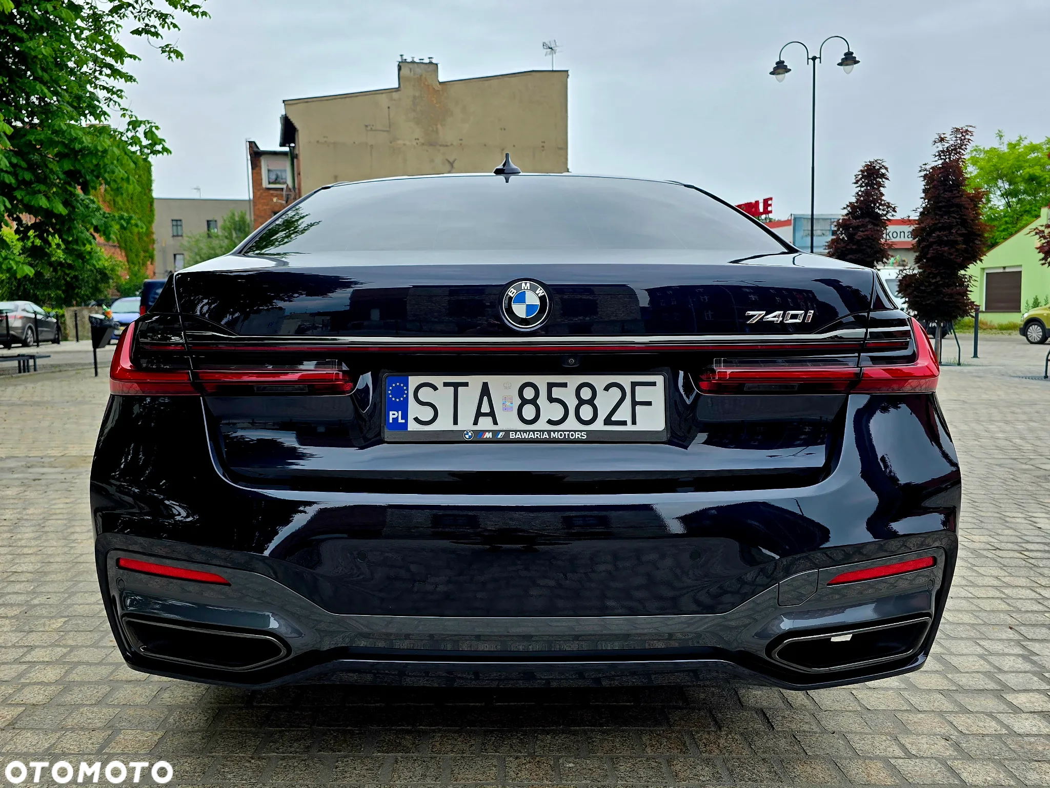 BMW Seria 7 740i - 7