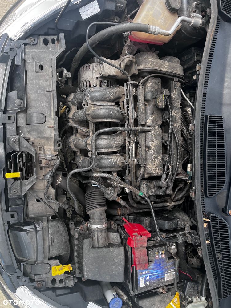 Ford Fiesta 1.4 Titanium EU5 - 11