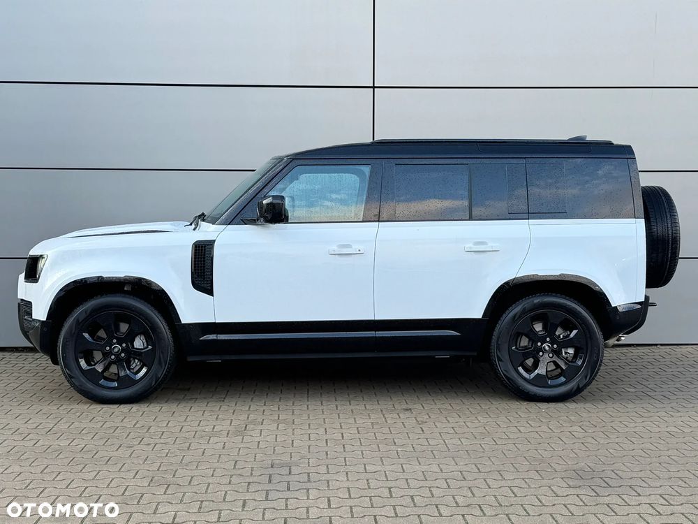 Land Rover Defender - 2