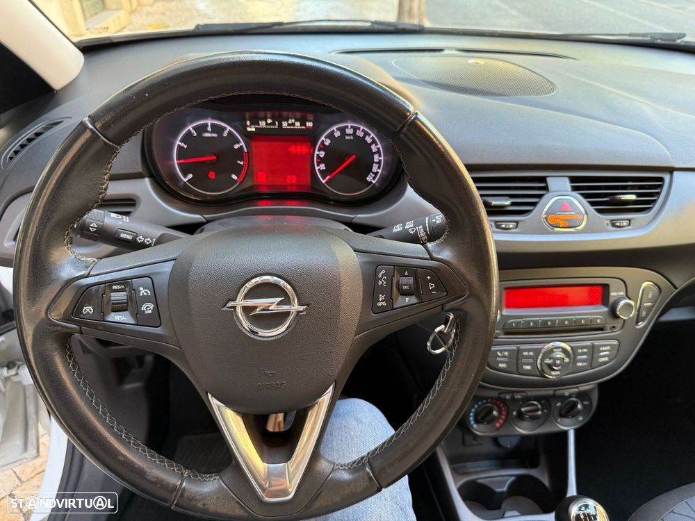 Opel Corsa 1.2 120 Anos - 9