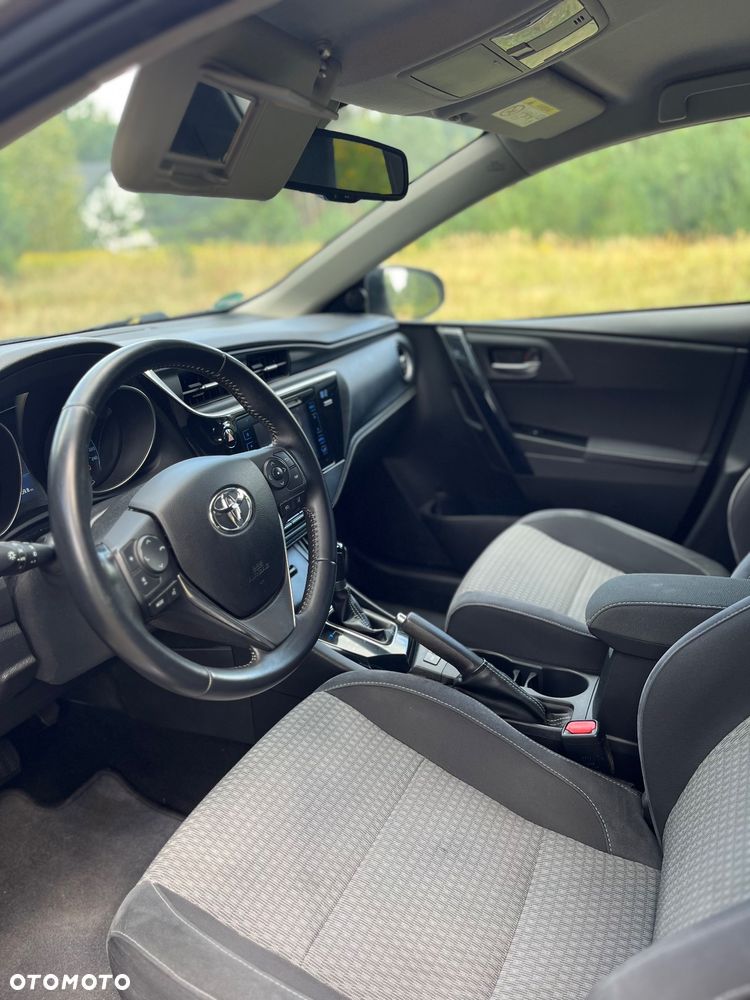 Toyota Auris 1.2 T Premium MS - 21