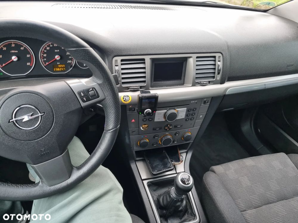 Opel Vectra GTS 1.9 CDTI - 24