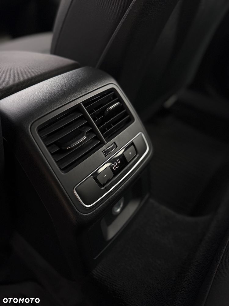 Audi A4 Allroad - 30