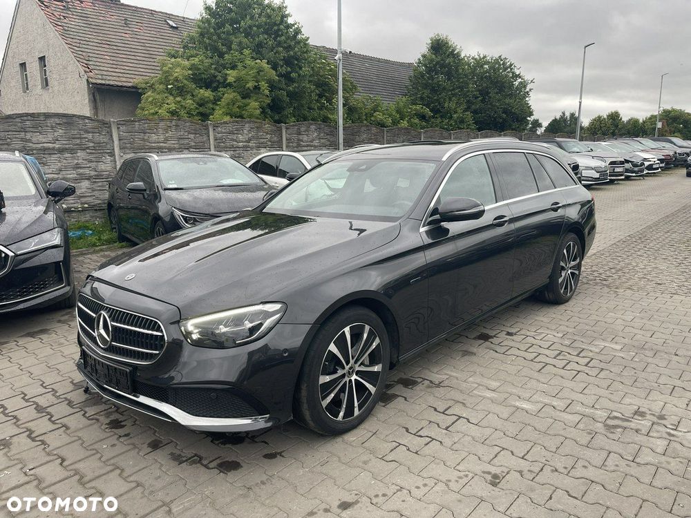 Mercedes-Benz Klasa E 300 de Business Edition - 5