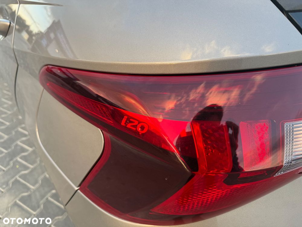 Hyundai i20 1.2 Pure - 18