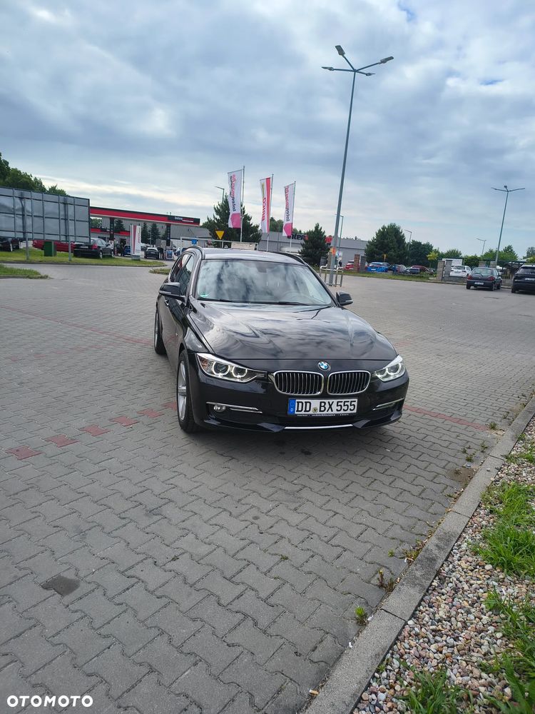 BMW Seria 3 318d Blue Performance Luxury Line - 26