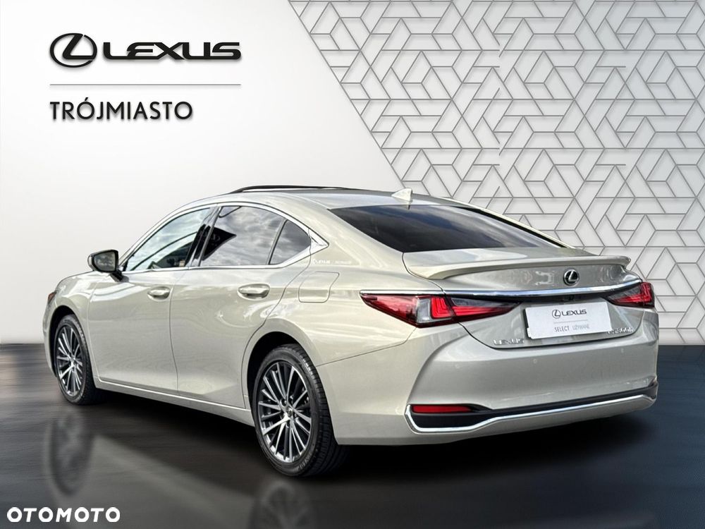 Lexus ES 300h Prestige - 3