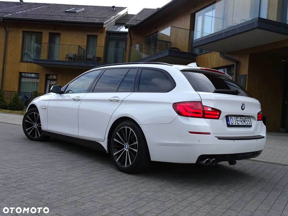 BMW Seria 5 530d xDrive Sport-Aut Luxury Line - 3