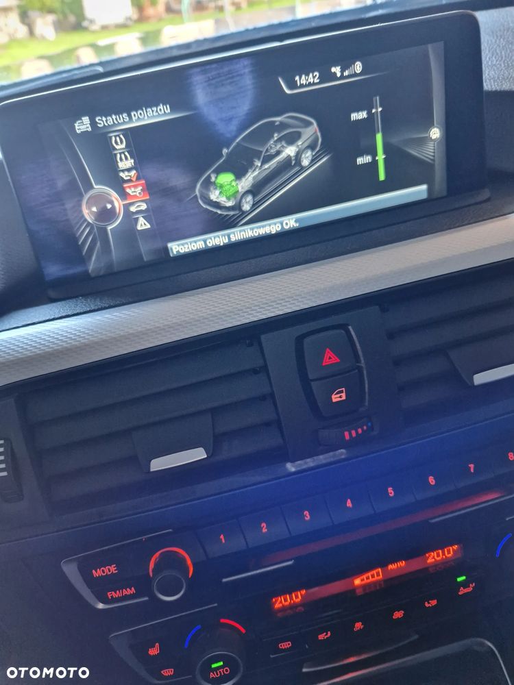 BMW Seria 3 335i xDrive M Sport - 15