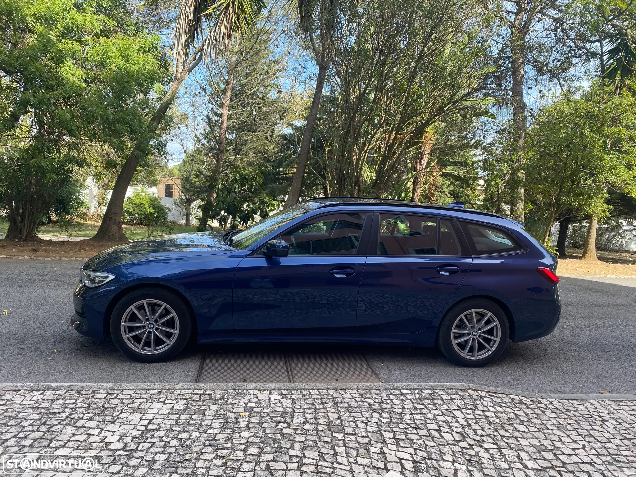 BMW 318 d Touring Advantage Auto - 2