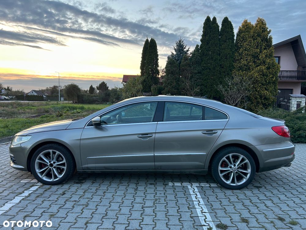 Volkswagen Passat 2.0 TDI DPF 4Mot Sportline - 4