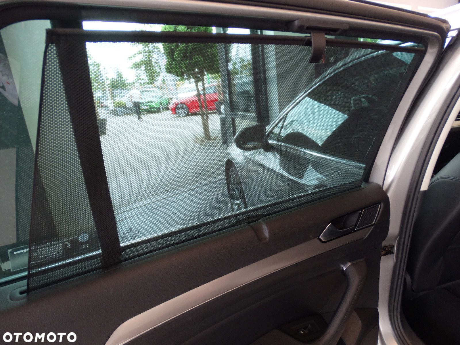 Volkswagen Passat - 11