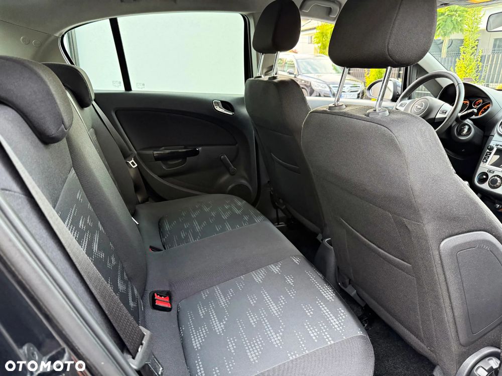 Opel Corsa 1.4 16V 150 Jahre - 6