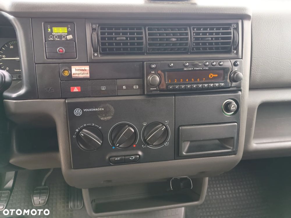 Volkswagen Transporter - 19