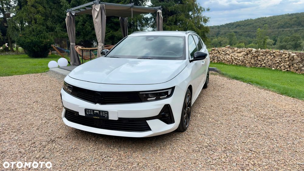 Opel Astra 1.6 T Plug-in Hybrid GS - 4