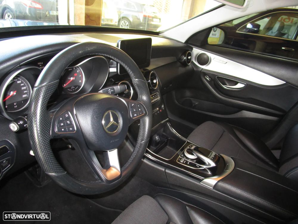 Mercedes-Benz C 350 e - 12