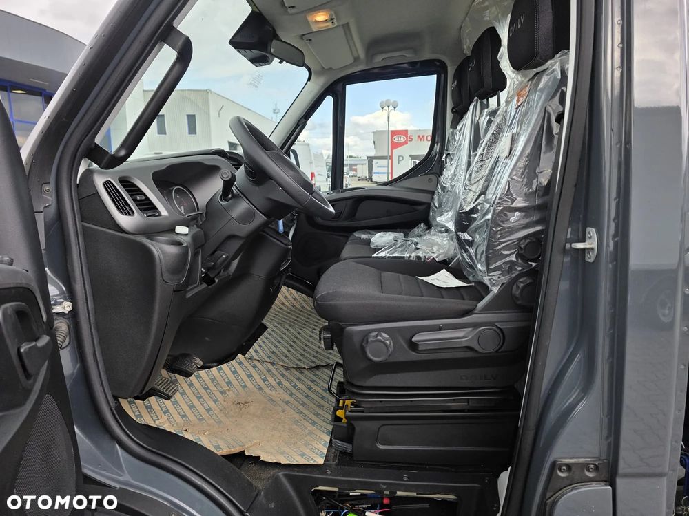 Iveco 70C18 Hds Żuraw Skrzynia Demo Pokazowy Jak Nowy !!! dmc 7200 - 22
