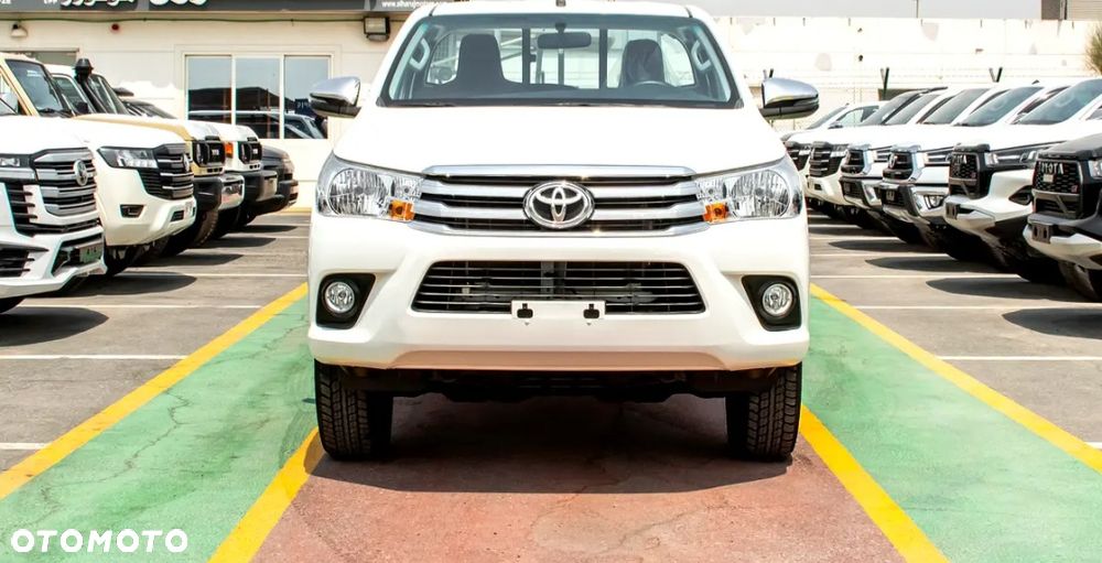 Toyota Hilux - 4