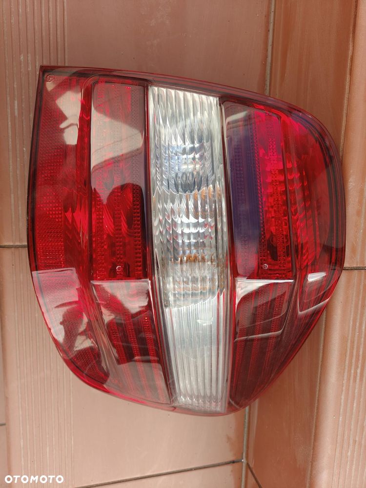 MERCEDES ML W164 LIft 08-11 Lampa Tylna Lewa Prawa Tył - 22