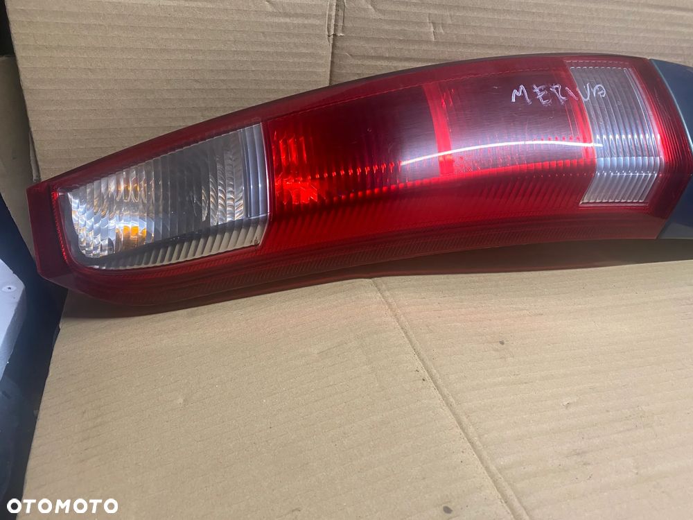 LAMPA TYLNA LEWA OPEL MERIVA A 93295362 - 8