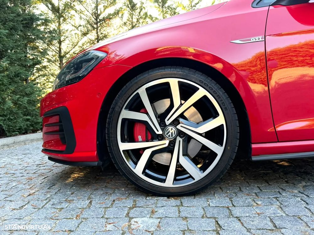 VW Golf 2.0 TSI GTI DSG - 6