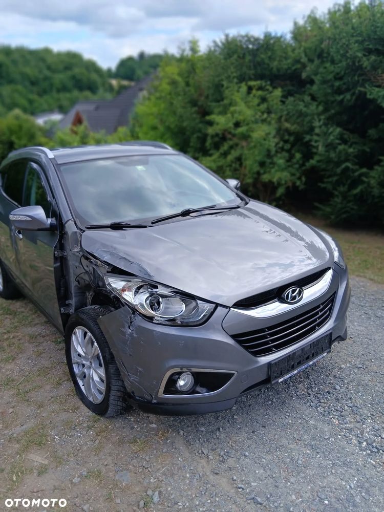 Hyundai ix35 2.0 CRDi 4WD Fifa World Cup Silver Edition - 2