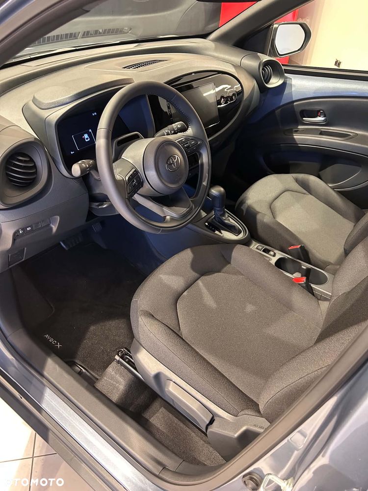 Toyota Aygo X Hybrid 1.5 Comfort e-CVT - 14