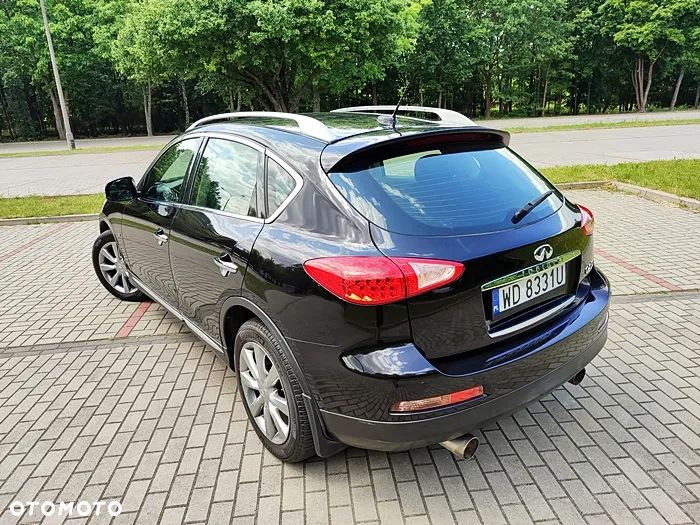 Infiniti Q50 - 9
