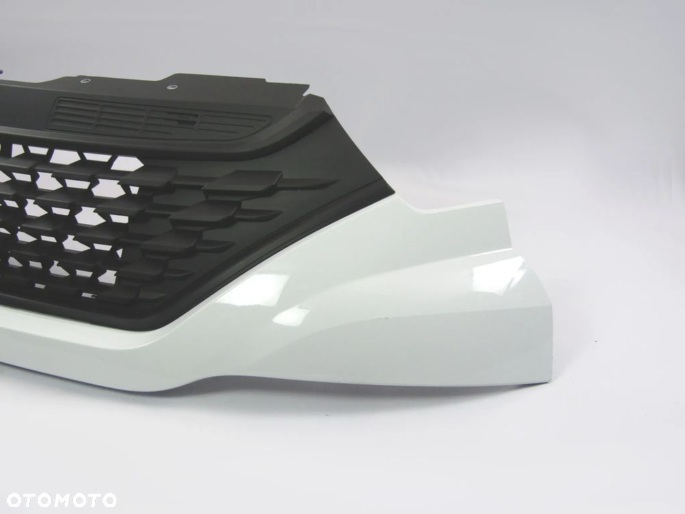 Listwa nad zderzak + atrapa chłodnicy / Grill Iveco Daily  19 - 24 Lakier 50105 - 8