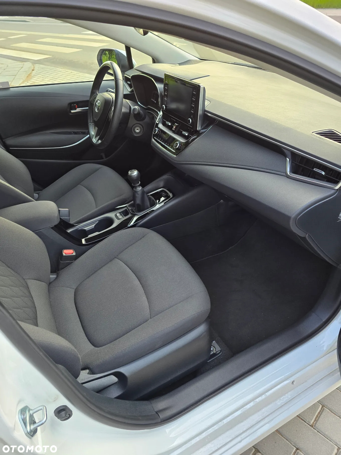Toyota Corolla 1.6 Comfort - 12