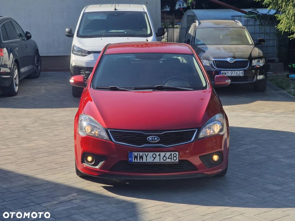 Kia ProCeed - 22