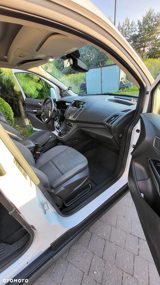 Ford Tourneo Connect 1.5 TDCi Titanium - 20