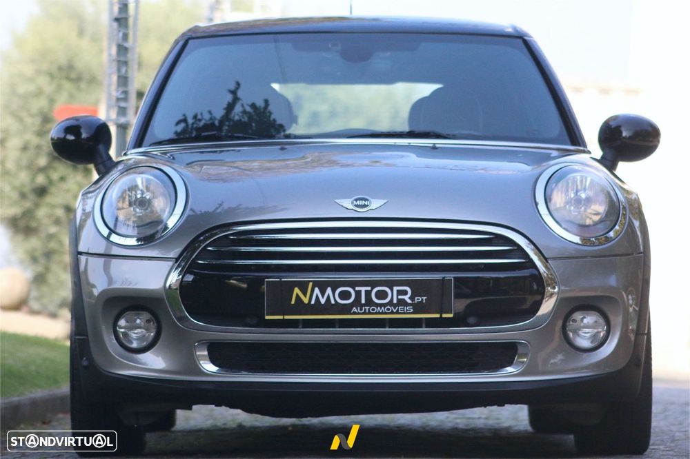 MINI 5 Portas Cooper D Auto - 5