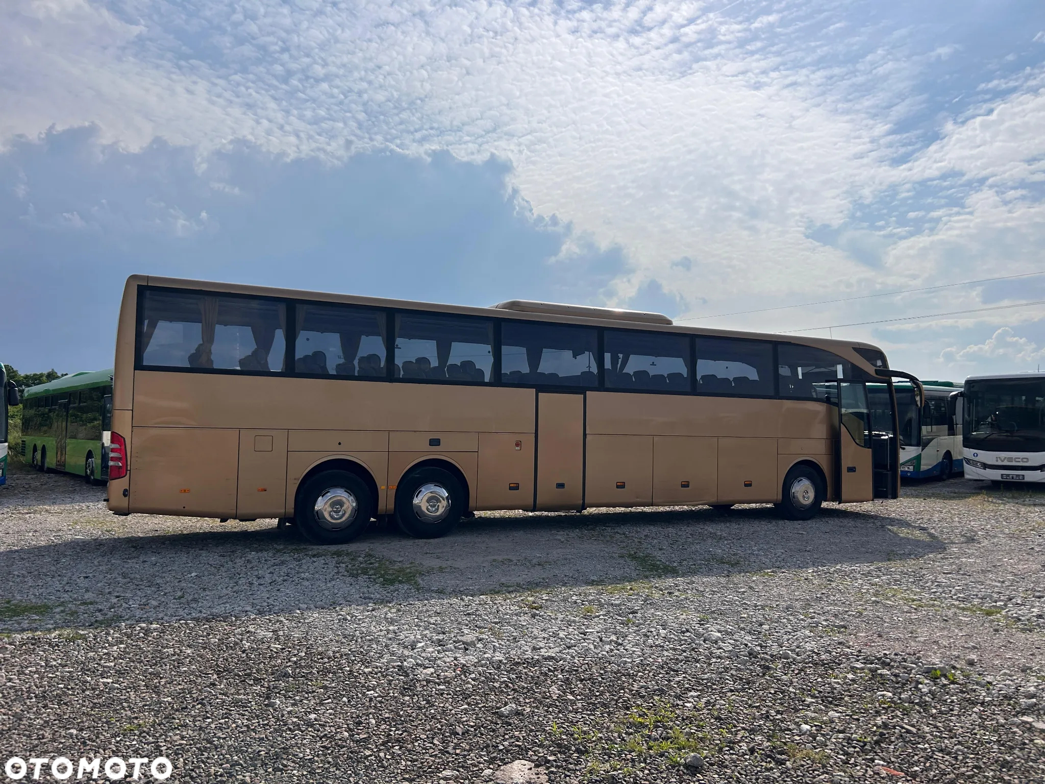 Mercedes-Benz Toruismo - 3