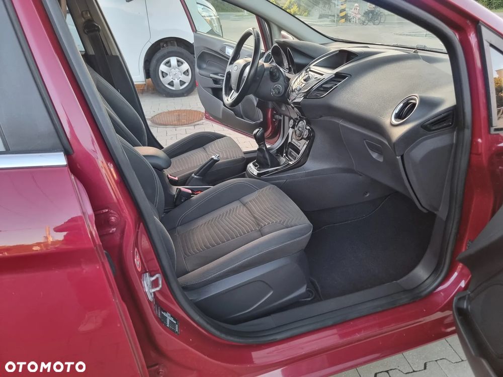 Ford Fiesta 1.0 EcoBoost STart-Stop Titanium - 29