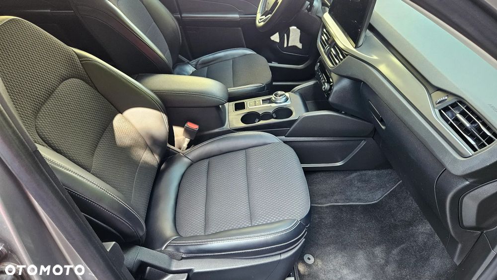 Ford Kuga - 33