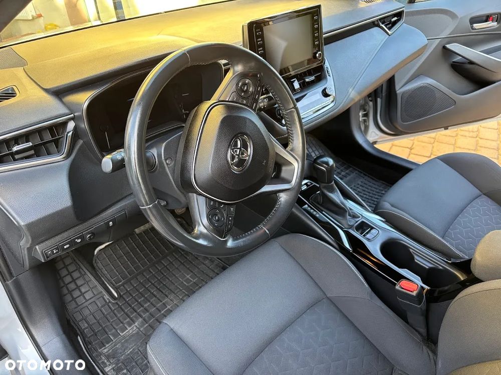 Toyota Corolla 1.8 Hybrid Comfort - 10