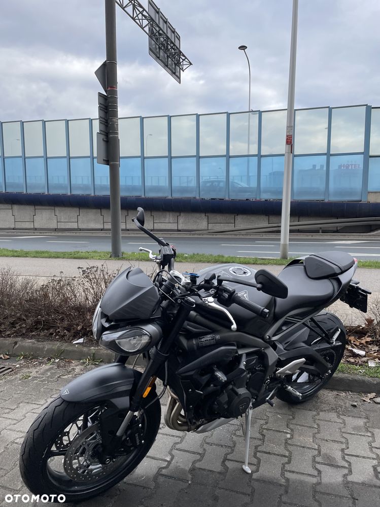 Triumph Street Triple - 3