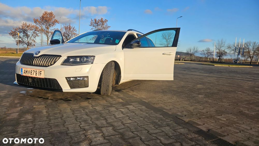 Skoda Octavia 2.0 TDI 4x4 RS Challenge DSG - 33