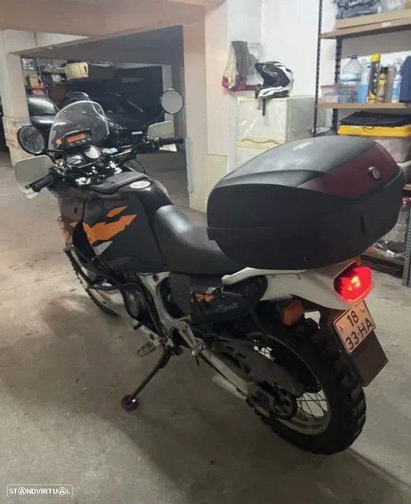 Honda XRV 750 AfricaTwin RD07A - 3