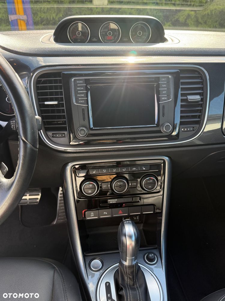 Volkswagen Beetle 2.0 TSI BMT R-Line DSG - 11
