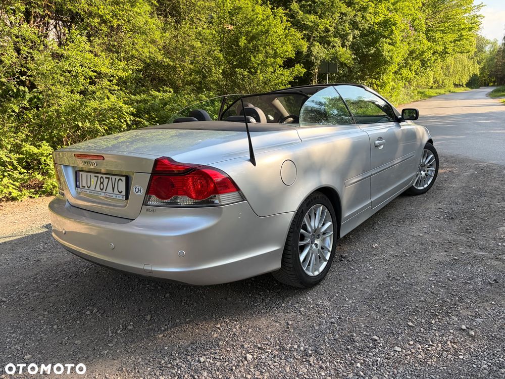 Volvo C70 2.4i Momentum - 21
