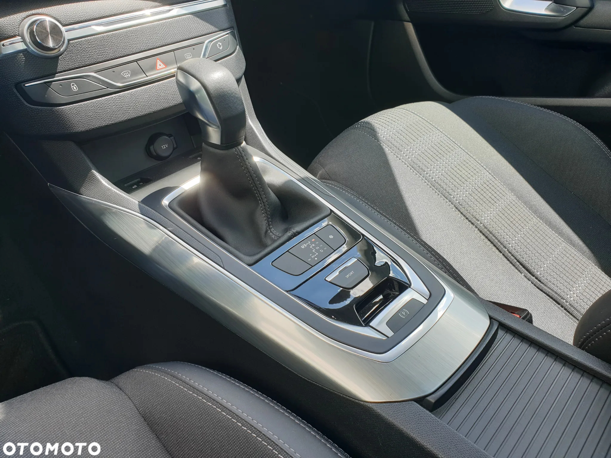 Peugeot 308 1.2 PureTech Allure S&S EAT6 - 25