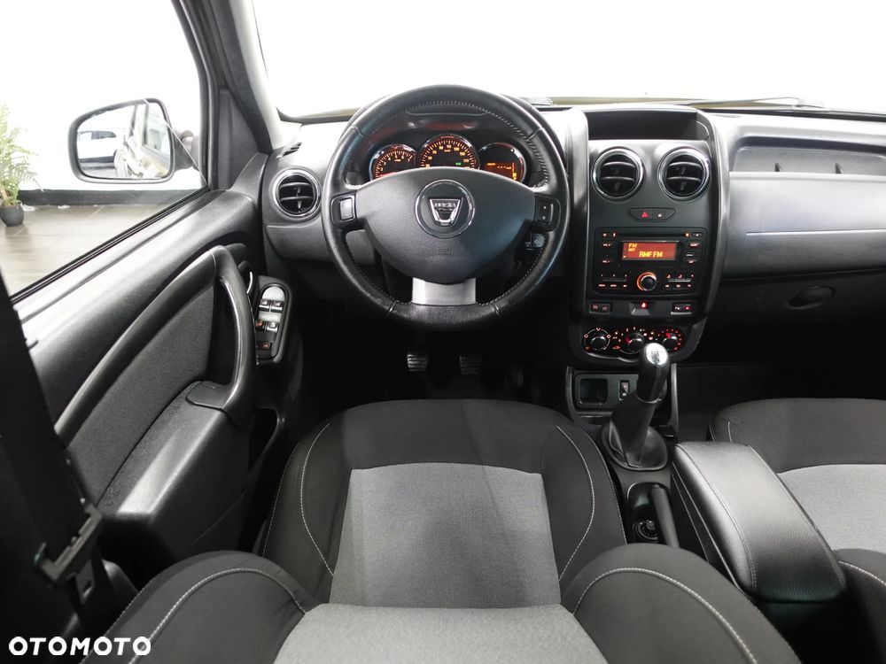 Dacia Duster SCe 115 4x2 Laureate - 28