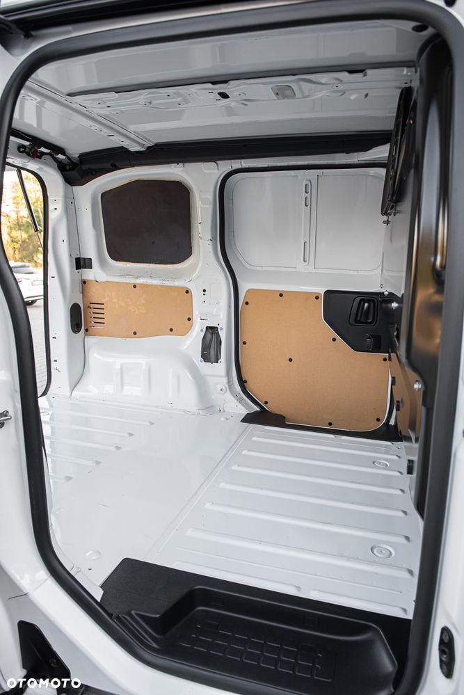 Peugeot Expert 2.0 L1 EAT8 - 28