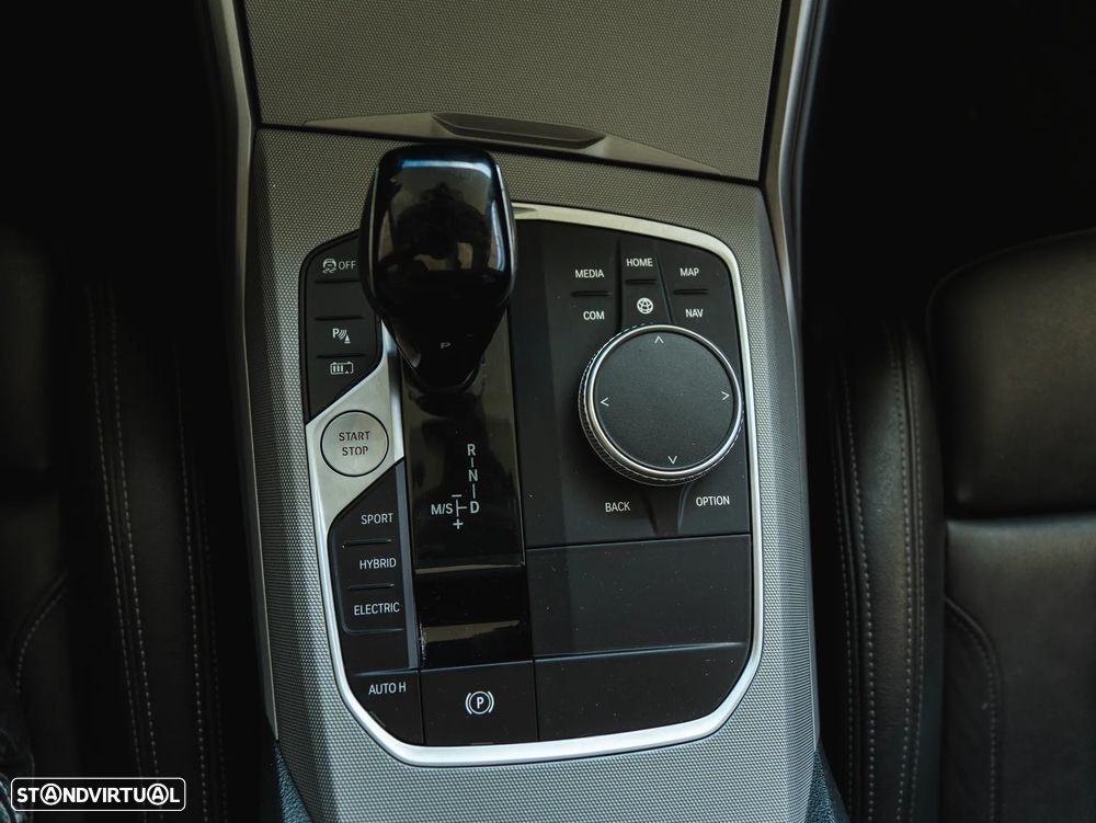 BMW 330 e Line Sport Auto - 33